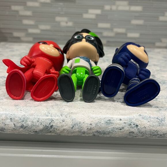 PJ Masks 6" Deluxe Talking Red Owlette Catboy Romeo Action Figures Poseable - Picture 4 of 5